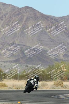 media/Oct-30-2025-Racers Edge (Thu) [[dabbdaf680]]/3-B Group/Session 5 (Turn 6)/